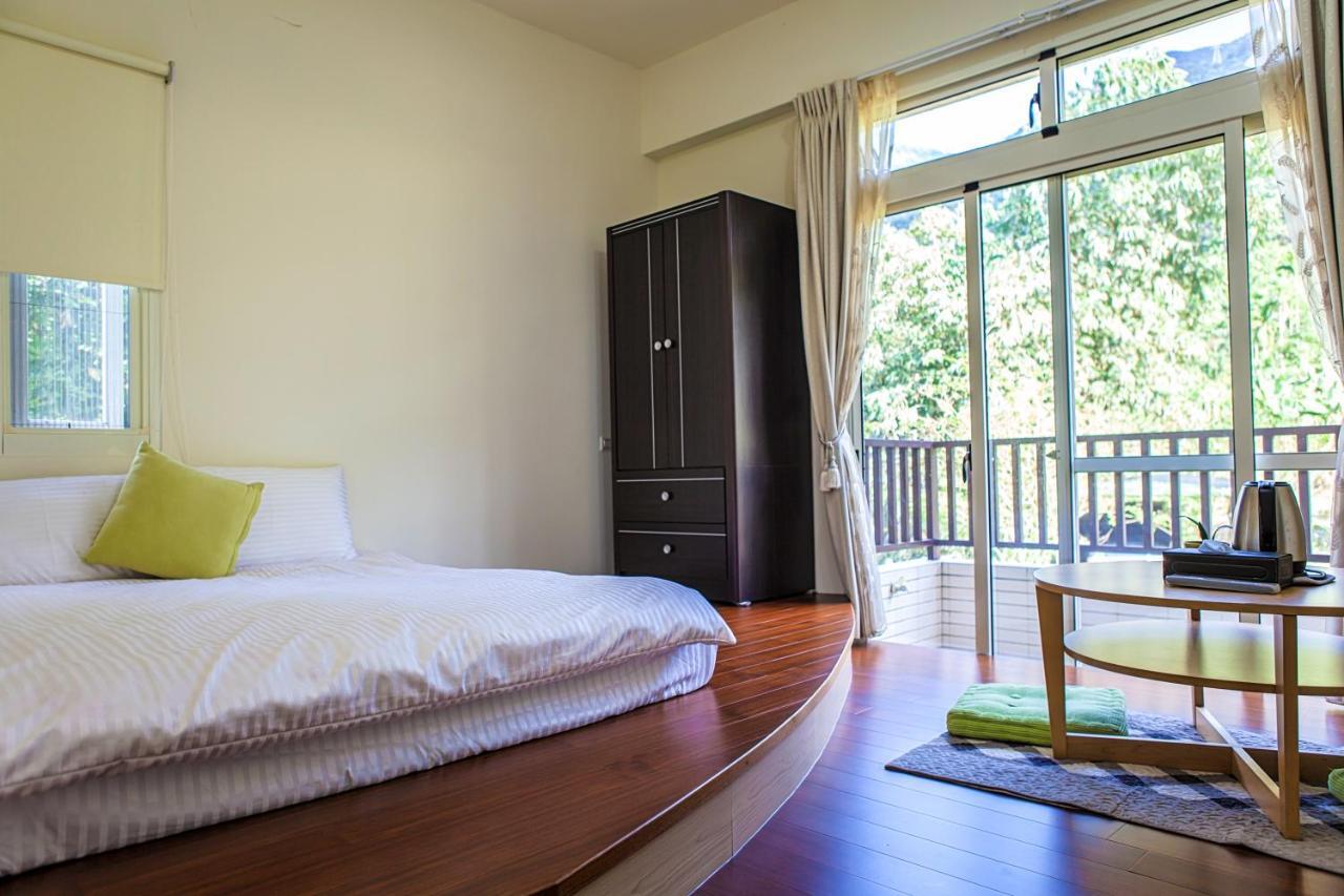 Fully B&B Пули Стая снимка