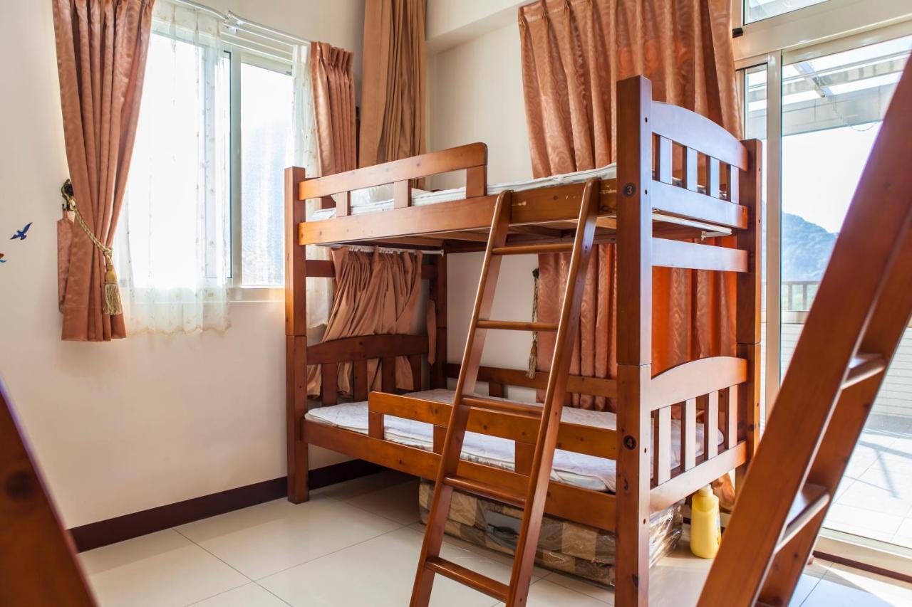 Fully B&B Пули Стая снимка